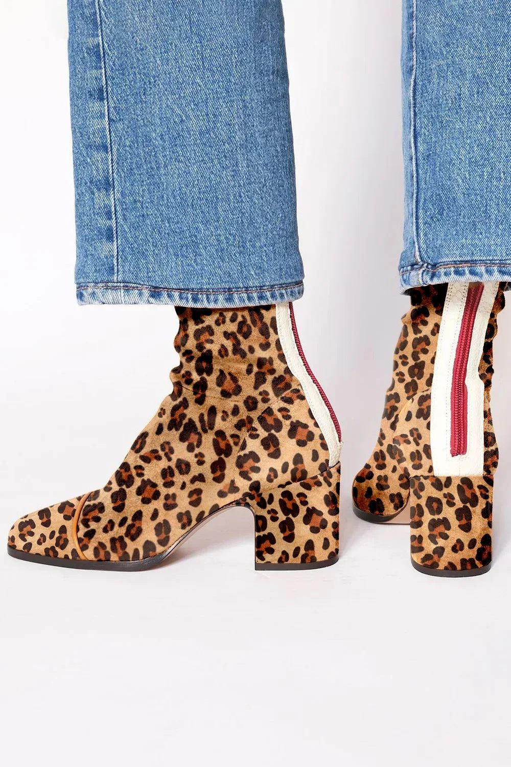 VICTORIA║Botas de tacón de punta cuadrada