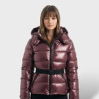 Chaqueta Acolchada con Cinturón Impermeable